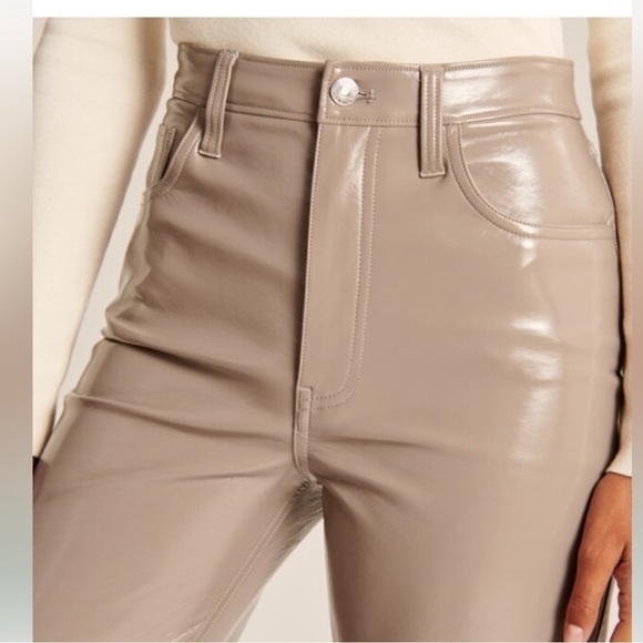 Abercrombie & Fitch 90’s Straight Ultra High Rise Curve Vegan Patent 28 6s 26 2s - Picture 5 of 12